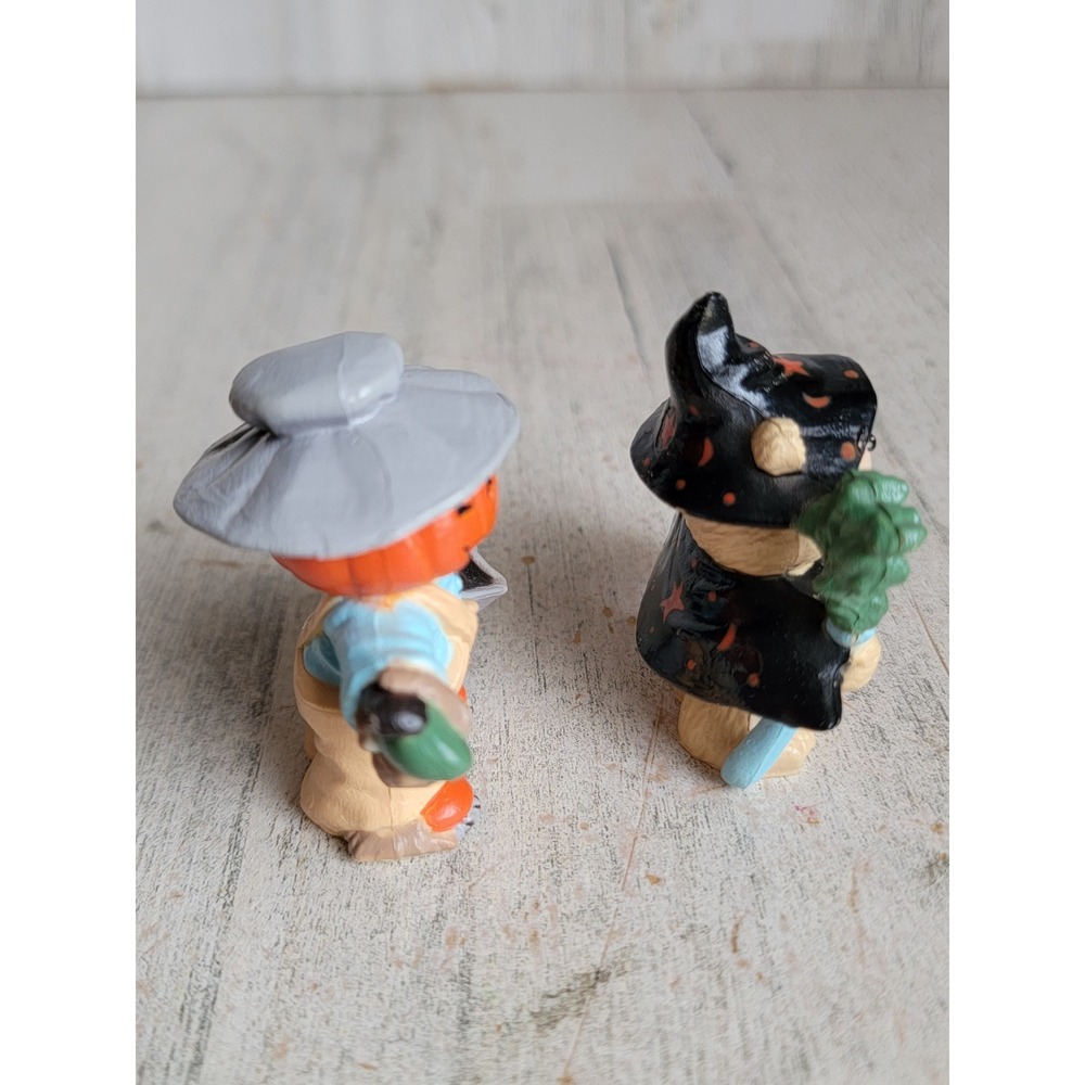Halloween variety ghost bell pumpkin bat mini figure set unique decor accessory
